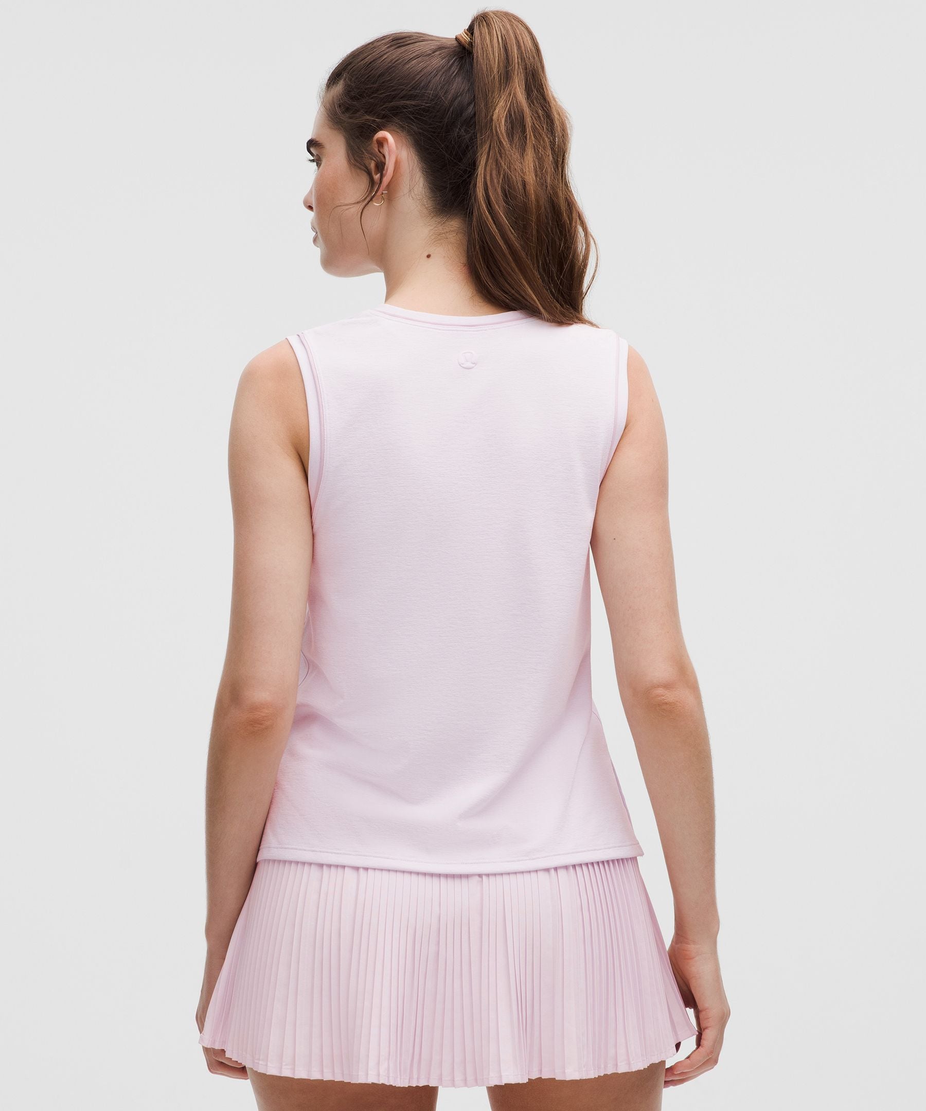 Lululemon Women's V-Neck Tennis Tank Top *Graphic