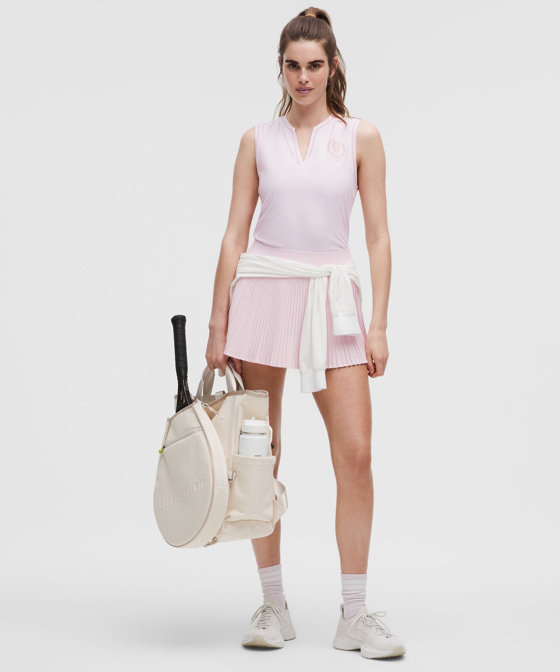 Lululemon Women's V-Neck Tennis Tank Top *Graphic
