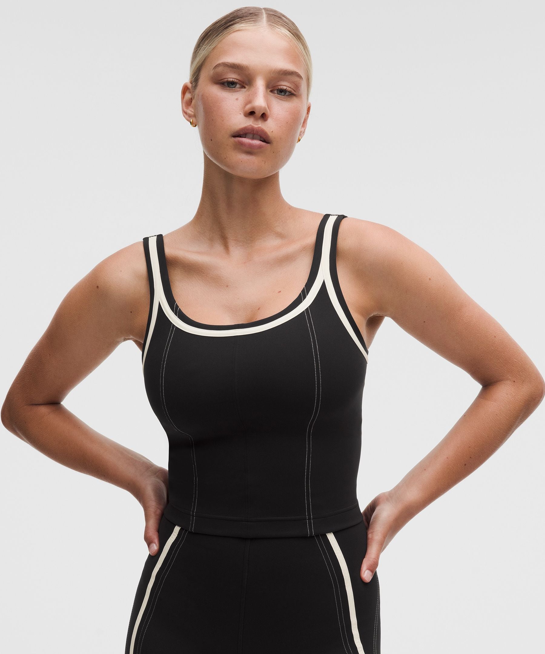 Lululemon Women's Glow Up Tank Top Medium Support, C/D Cup *Pipe Detail