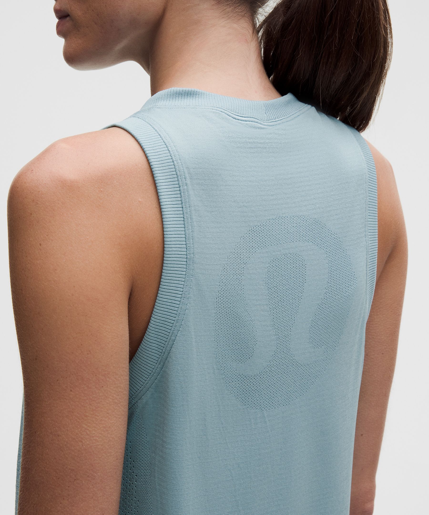 Lululemon Women's Swiftly Relaxed Tank Top Hip Length *Logo