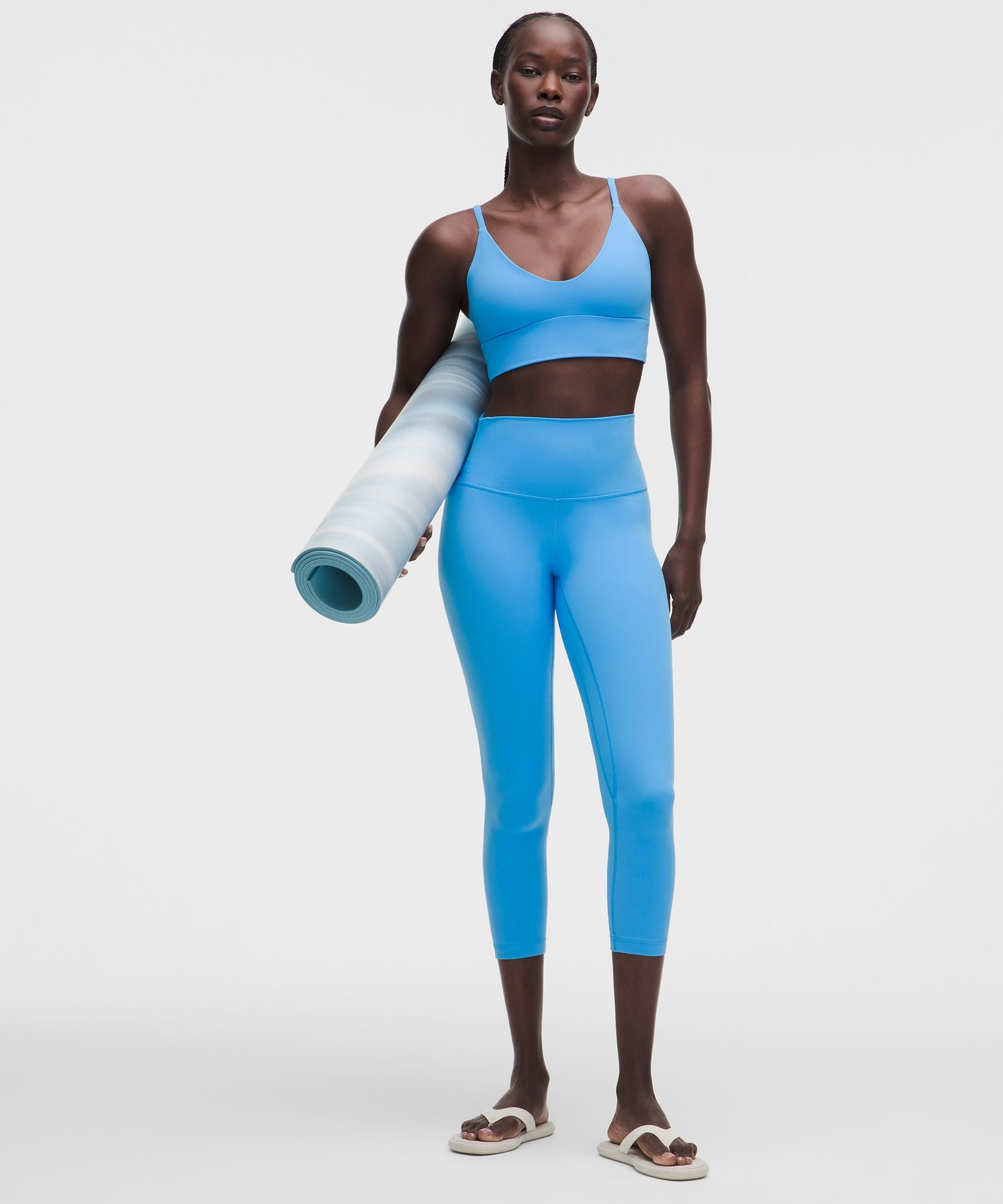 Lululemon lululemon Focuser Scoop-Neck Bra Nulu *Light Support, A/B Cup