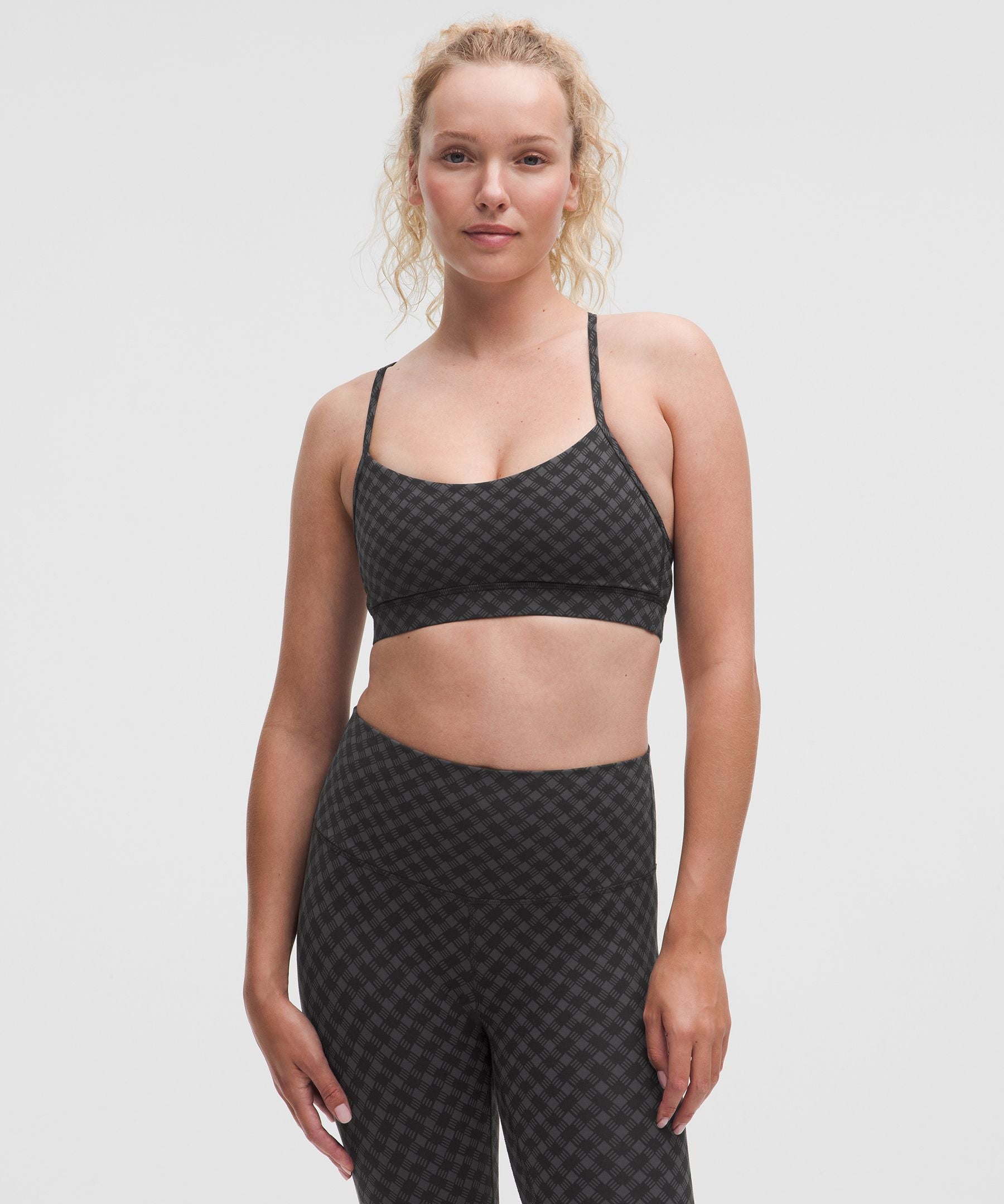 #color_square-heart-jacquard-coal-black