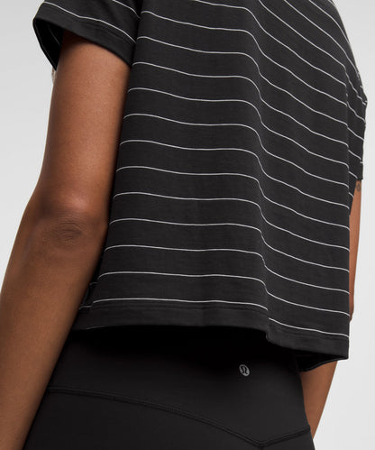 Lululemon Cates T-Shirt Short Serve Stripe Black White