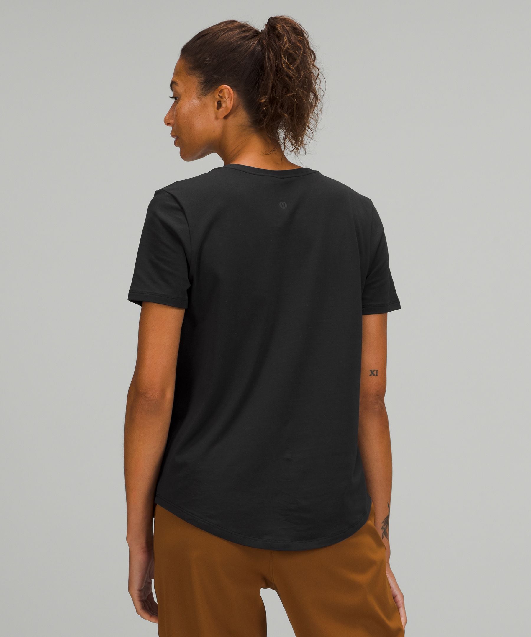 Lululemon Love V-Neck T-Shirt Black