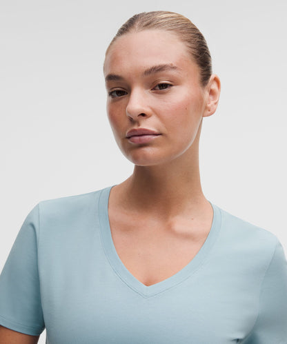 Lululemon Women's Love V-Neck T-Shirt