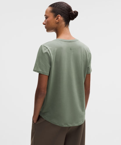 Lululemon Women's Love V-Neck T-Shirt