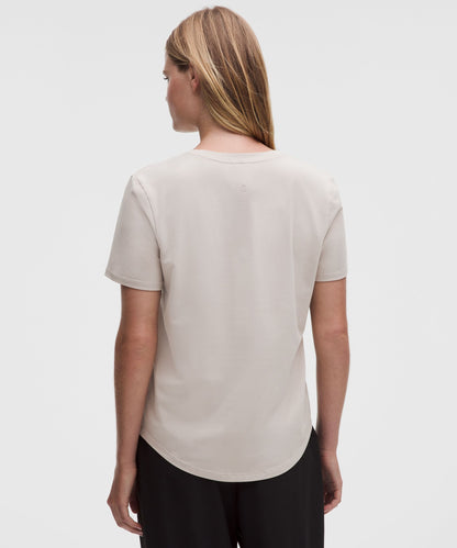 Lululemon Women's Love V-Neck T-Shirt