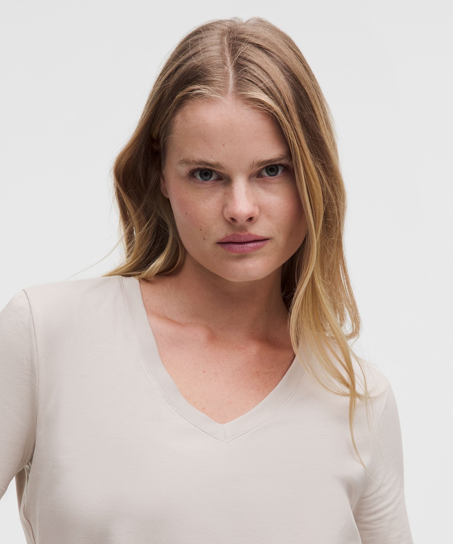 Lululemon Women's Love V-Neck T-Shirt
