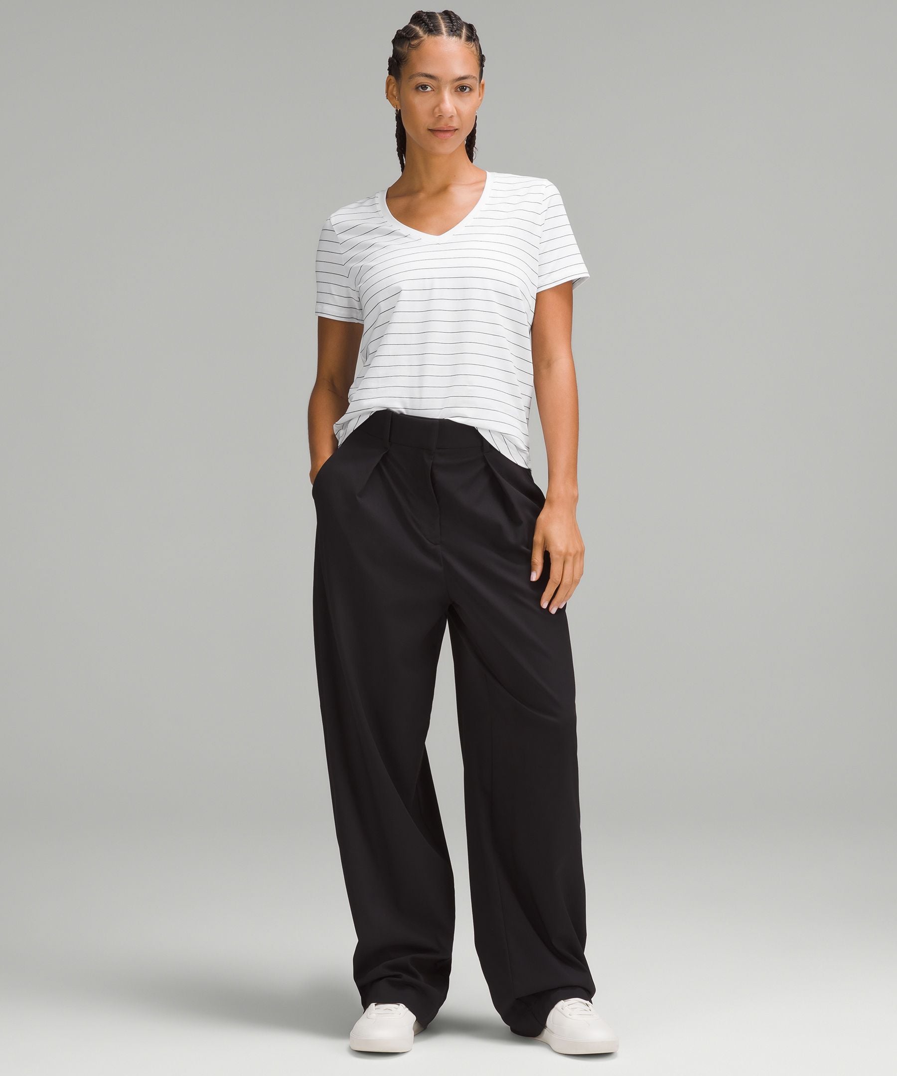 Lululemon Love V-Neck T-Shirt Short Serve Stripe White Black