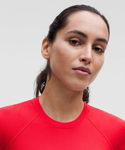 Lululemon Swiftly Tech Cropped Short-Sleeve Shirt 2.0 Lulu Red/Lulu Red