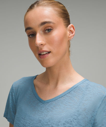 Lululemon Women's Tie-Back Lightweight Yoga Short-Sleeve T-Shirt