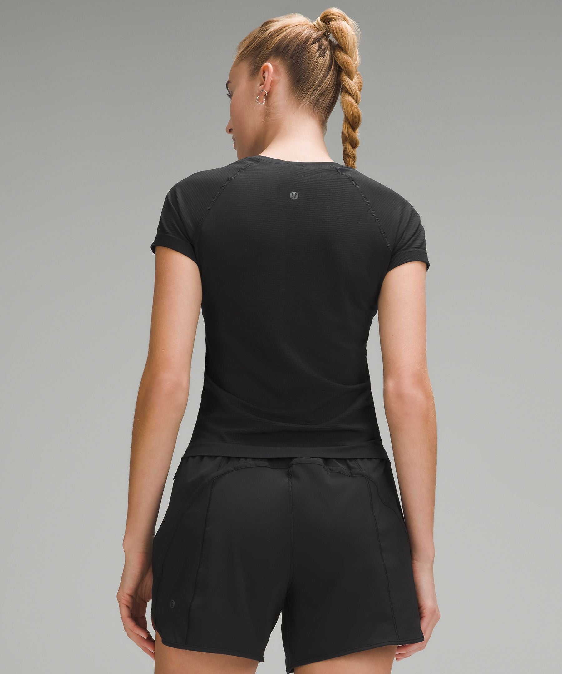 Lululemon Women's Swiftly Tech Short-Sleeve Shirt 2.0 *Waist Length