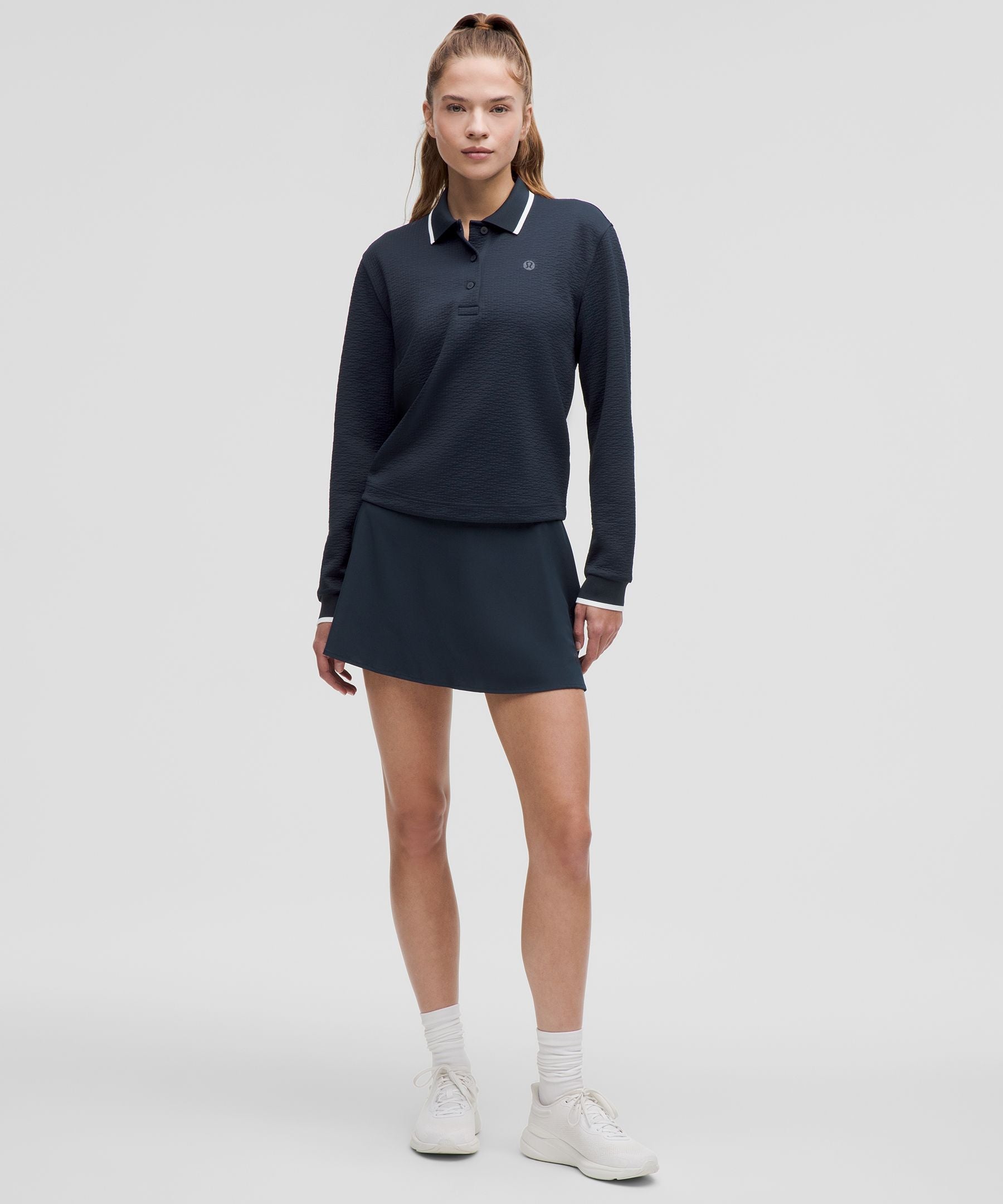 #color_true-navy/white
