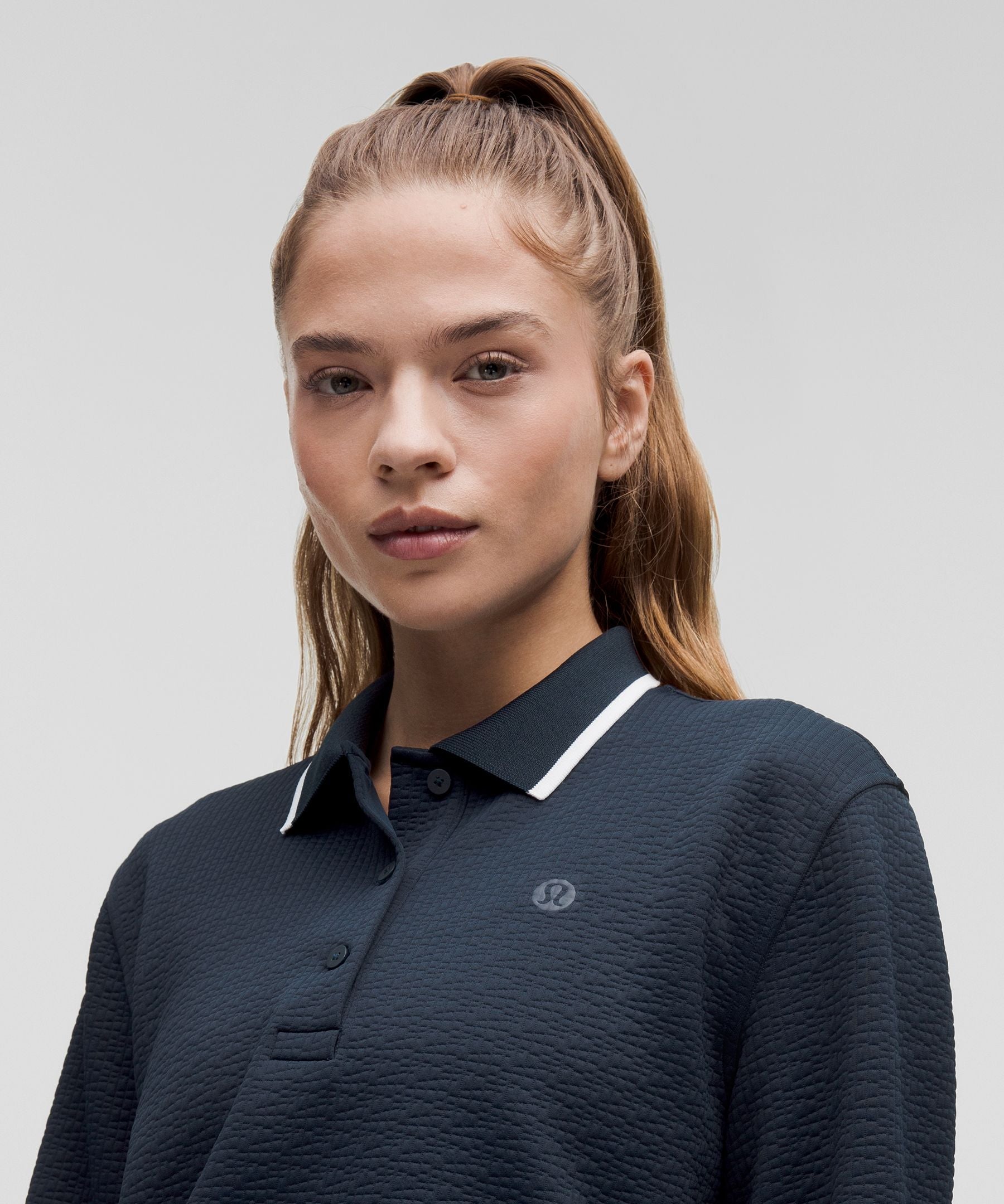 #color_true-navy/white