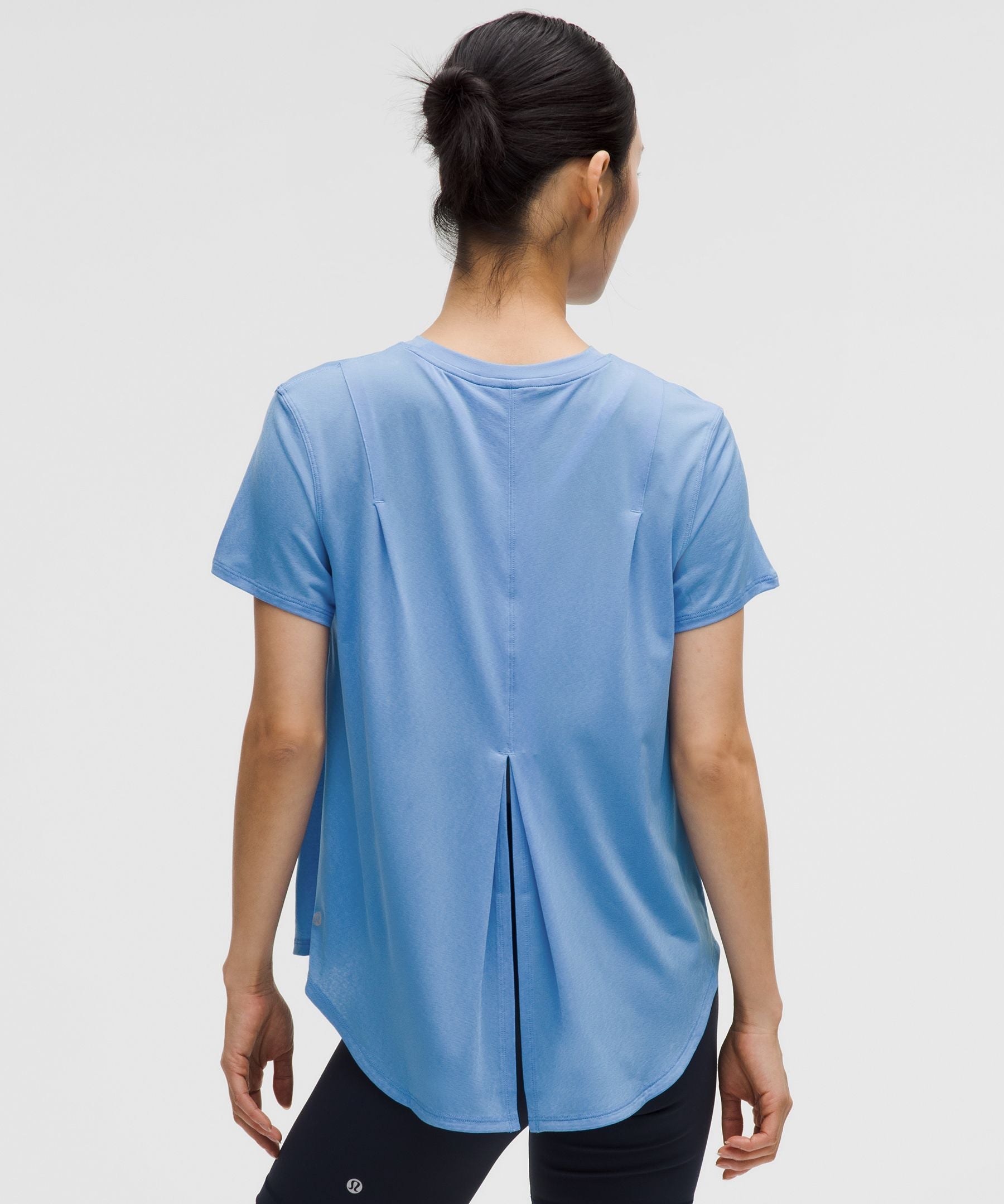 Lululemon Women's Lightweight Split-Back Training T-Shirt