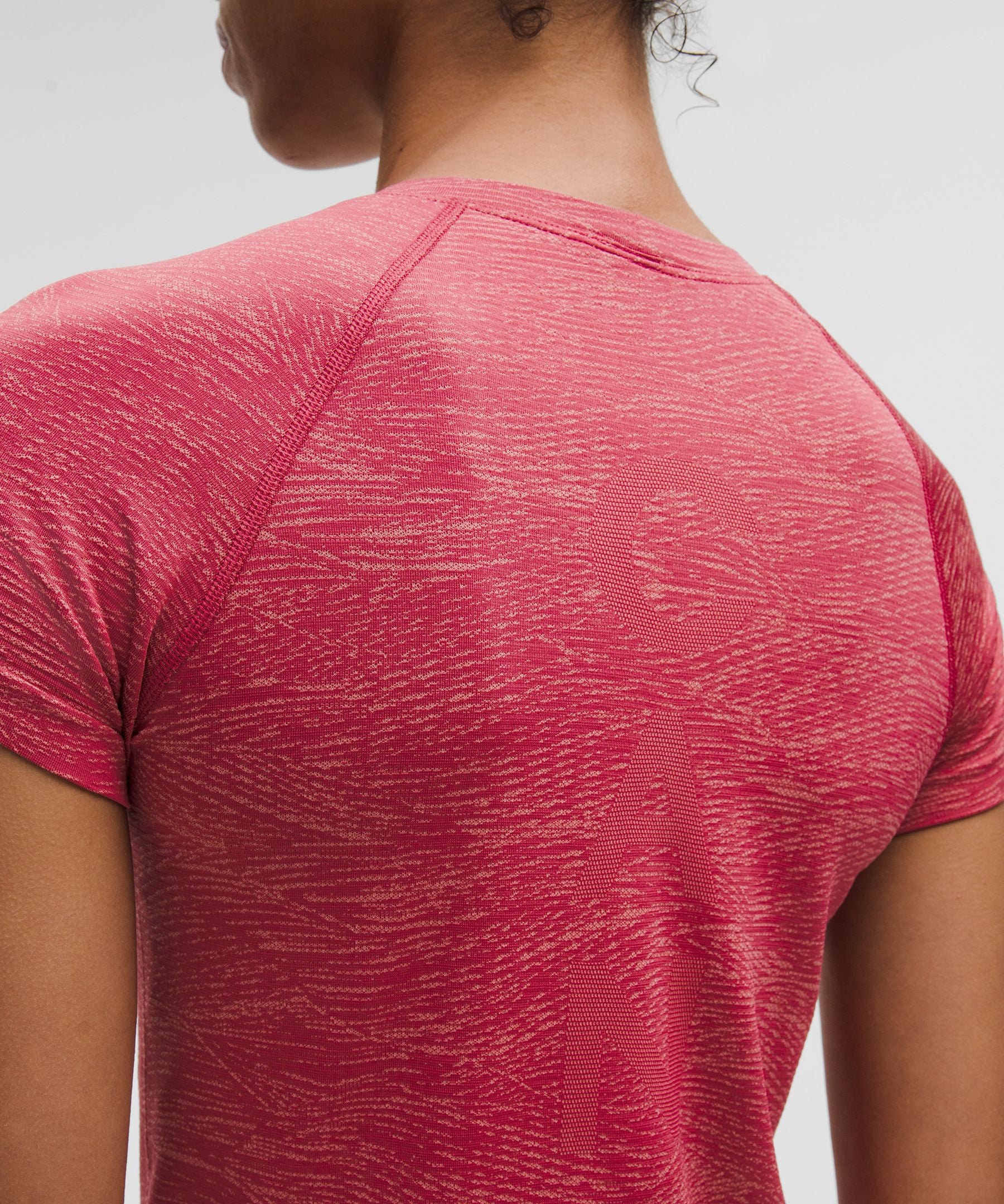 Lululemon Women's Team Canada Swiftly Tech Short-Sleeve Shirt 2.0 Hip Length *CPC Logo