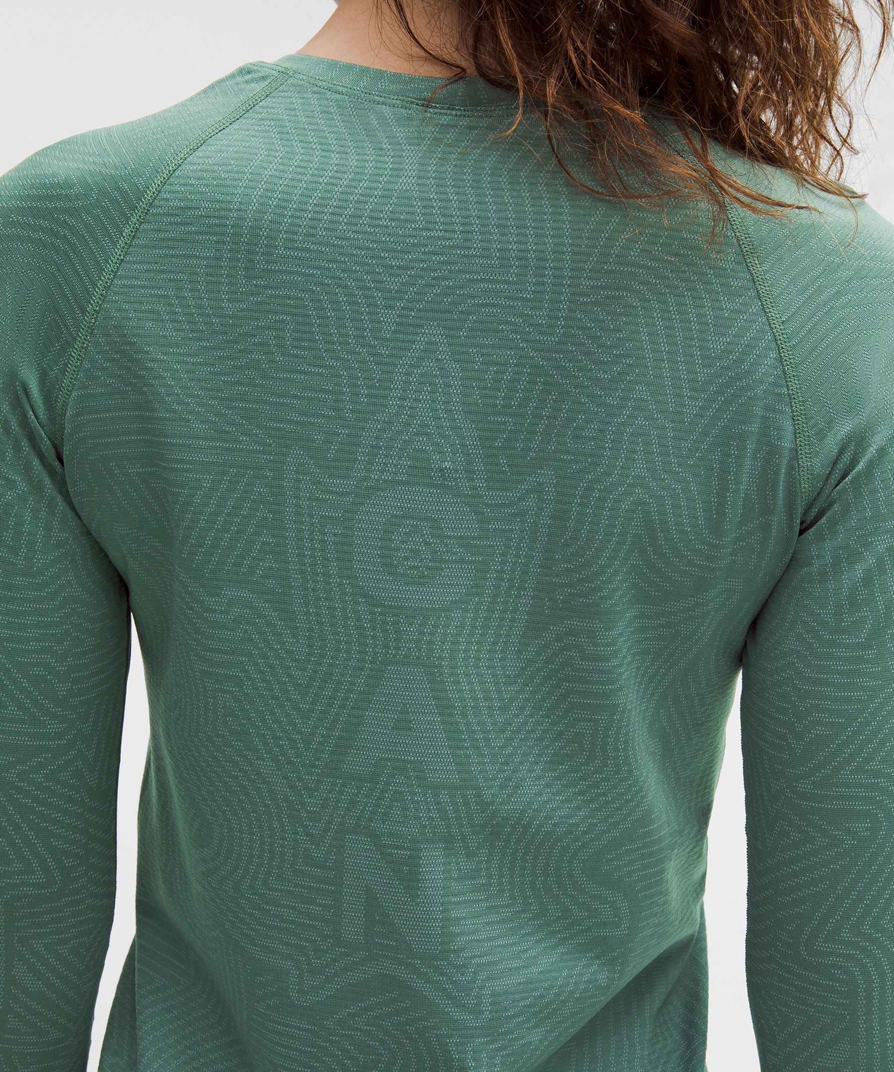 Lululemon Women's Team Canada Swiftly Tech Long-Sleeve Shirt 2.0 Waist Length *COC Logo