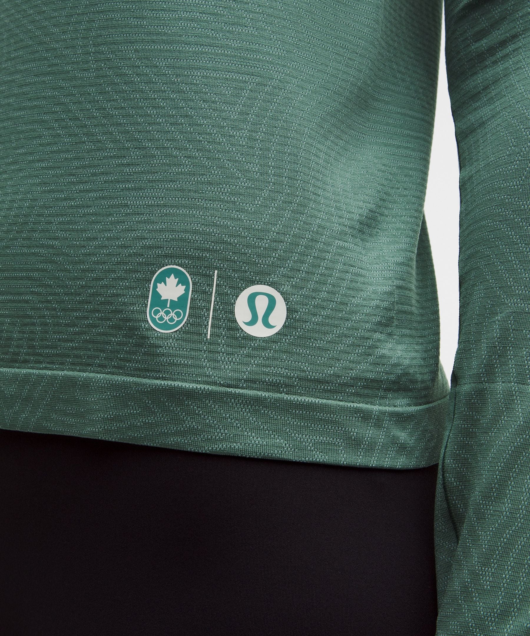 Lululemon Women's Team Canada Swiftly Tech Long-Sleeve Shirt 2.0 Waist Length *COC Logo