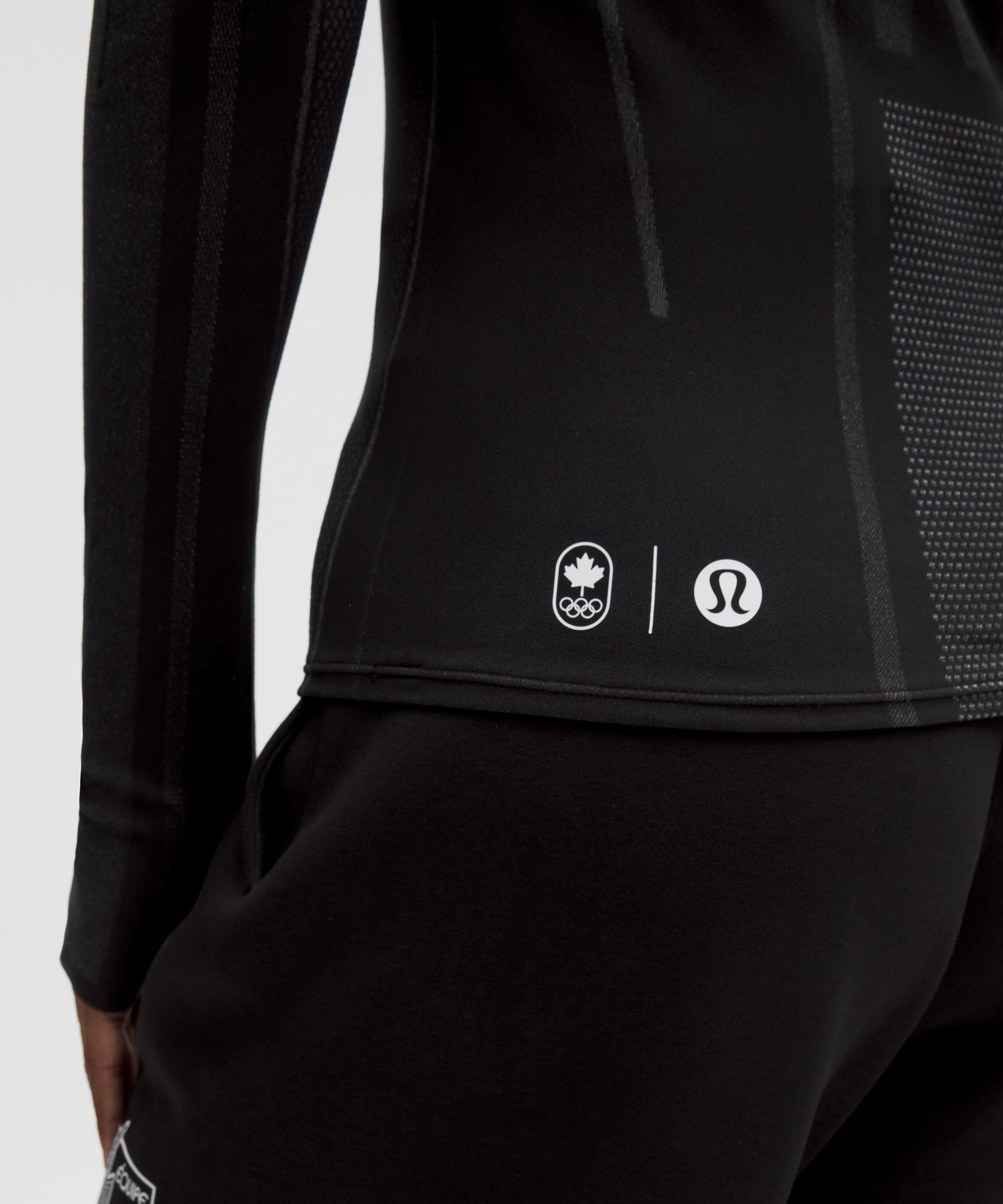 Lululemon Women's Team Canada Women's Seamless Mockneck Base Layer *COC Logo