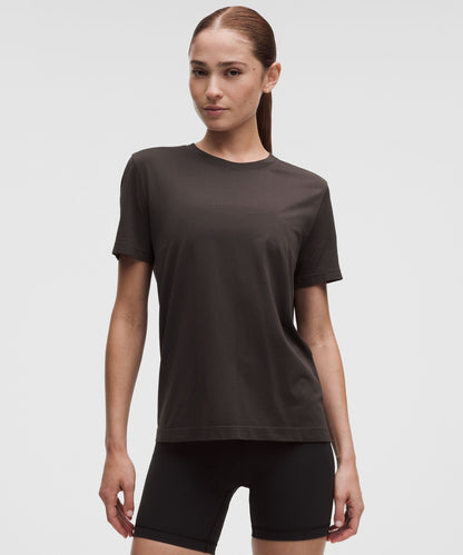 Lululemon Women's Swiftly Relaxed Short-Sleeve Shirt Hip Length *Updated Fit