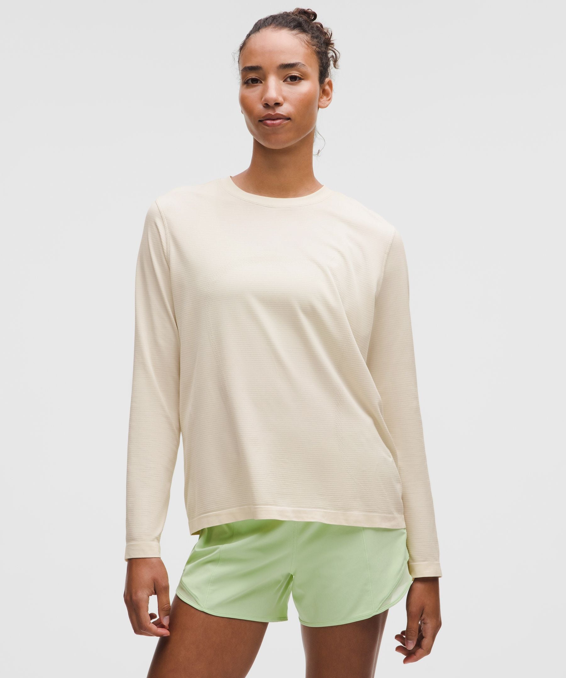 #color_light-ivory/light-ivory