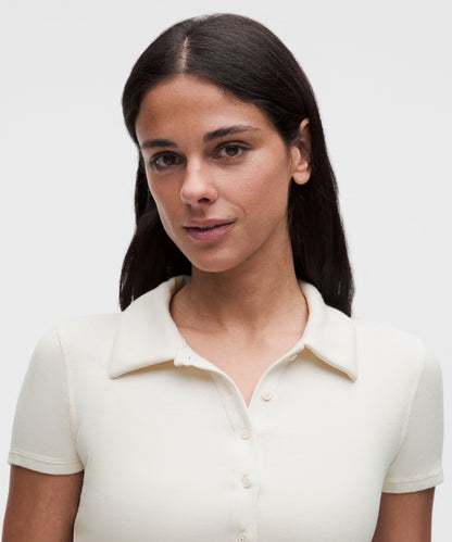 Lululemon Women's Button-Up Collared Short-Sleeve Shirt