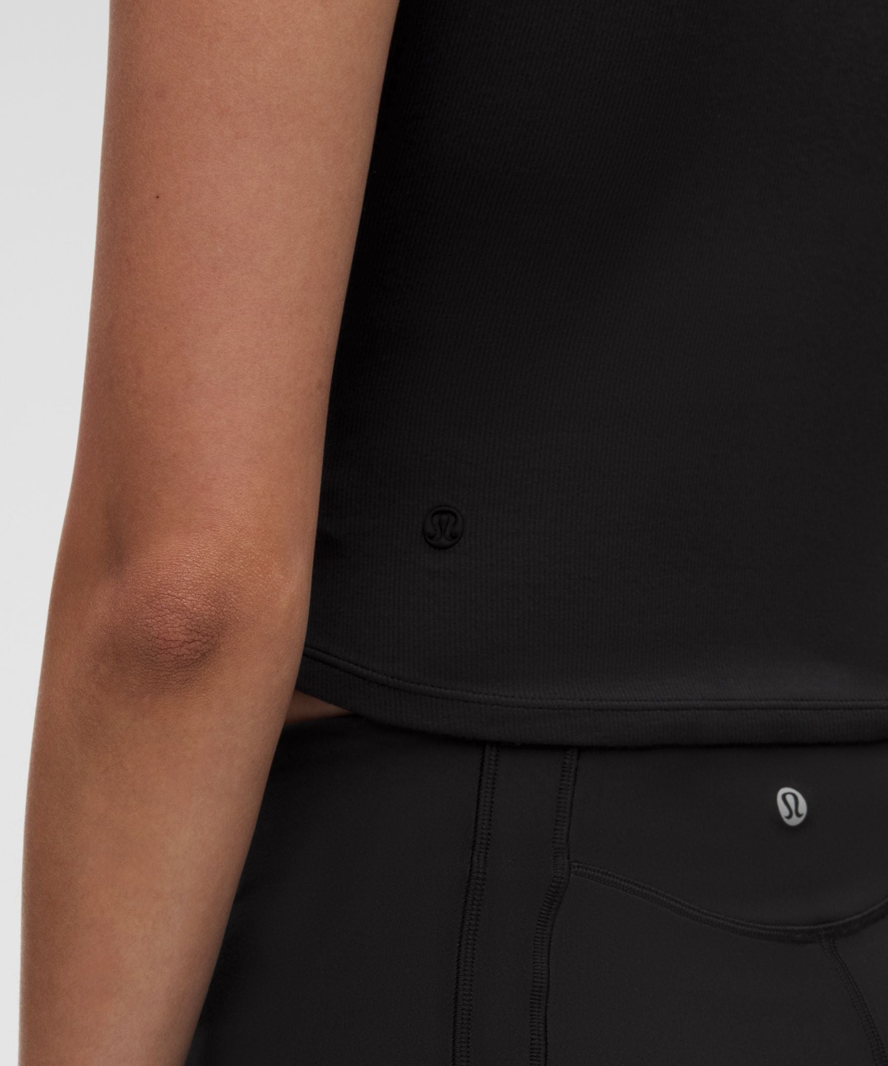 Lululemon Women's Button-Up Collared Short-Sleeve Shirt