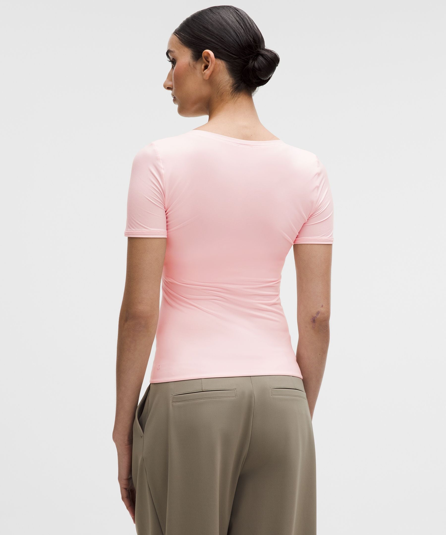 Lululemon Women's Wundermost Ultra-Soft Nulu Scoop-Neck T-Shirt