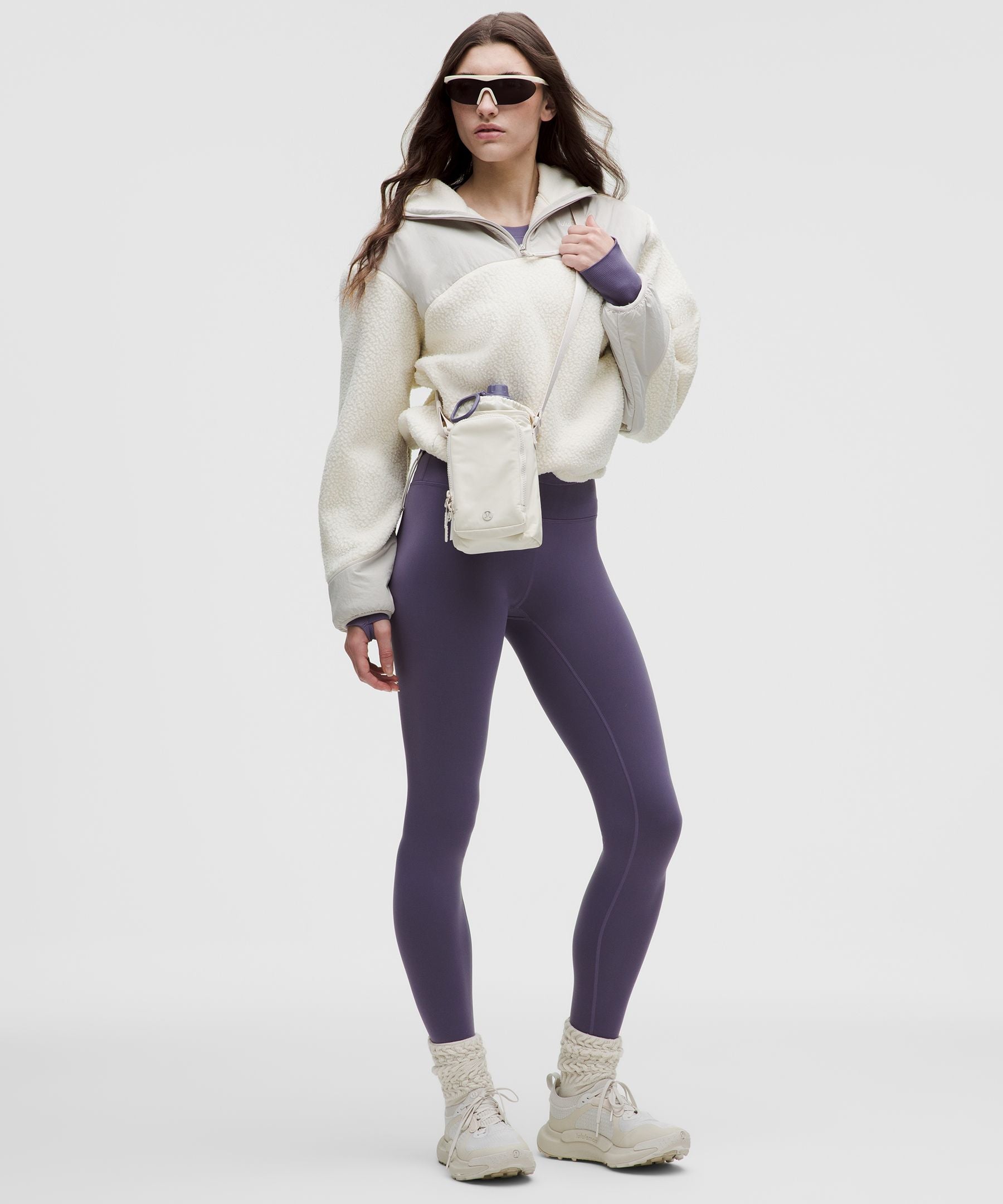 #color_light-ivory/dove-grey/light-ivory