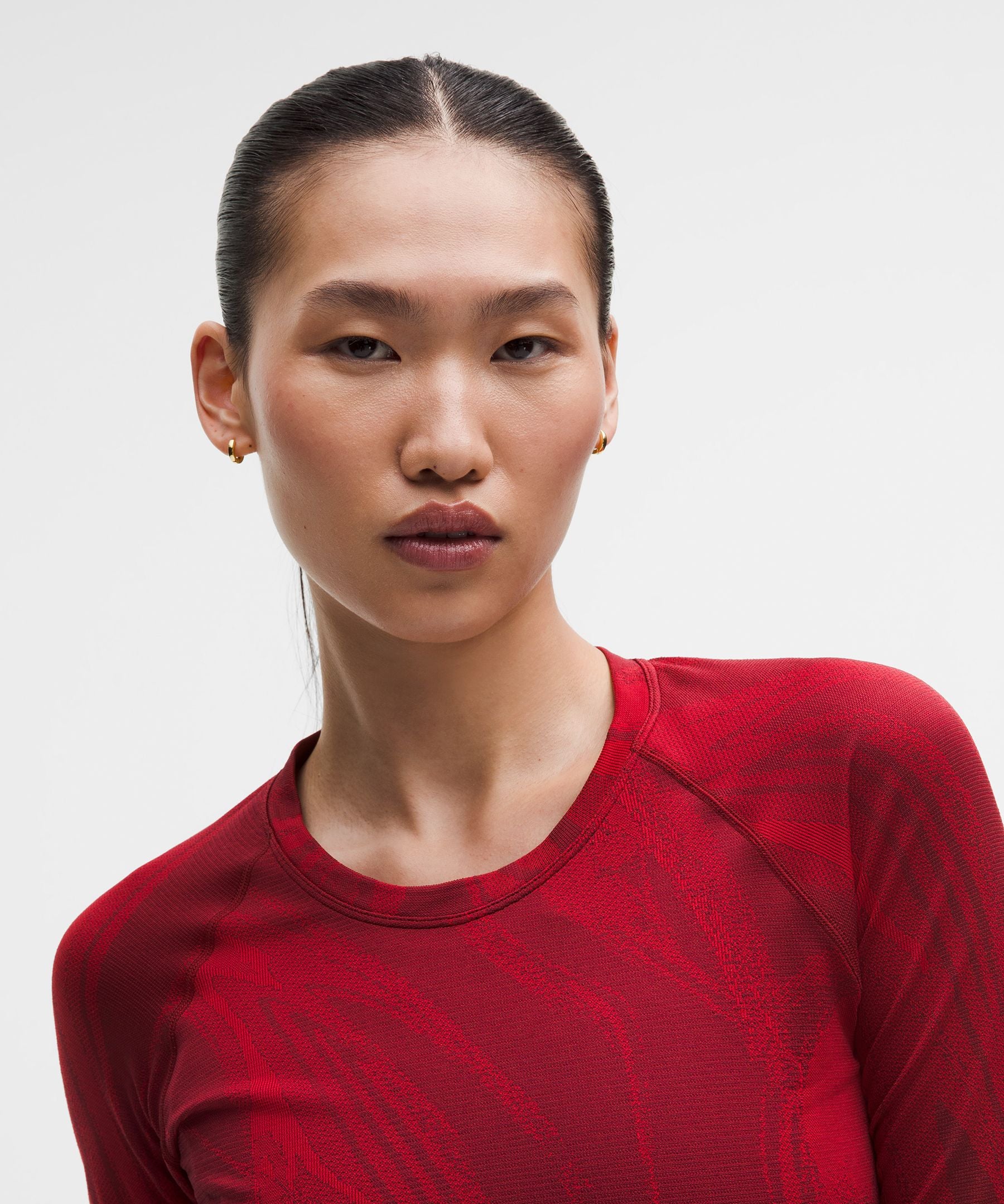 #color_swirling-plumes-oxford-red/burgundy-bay
