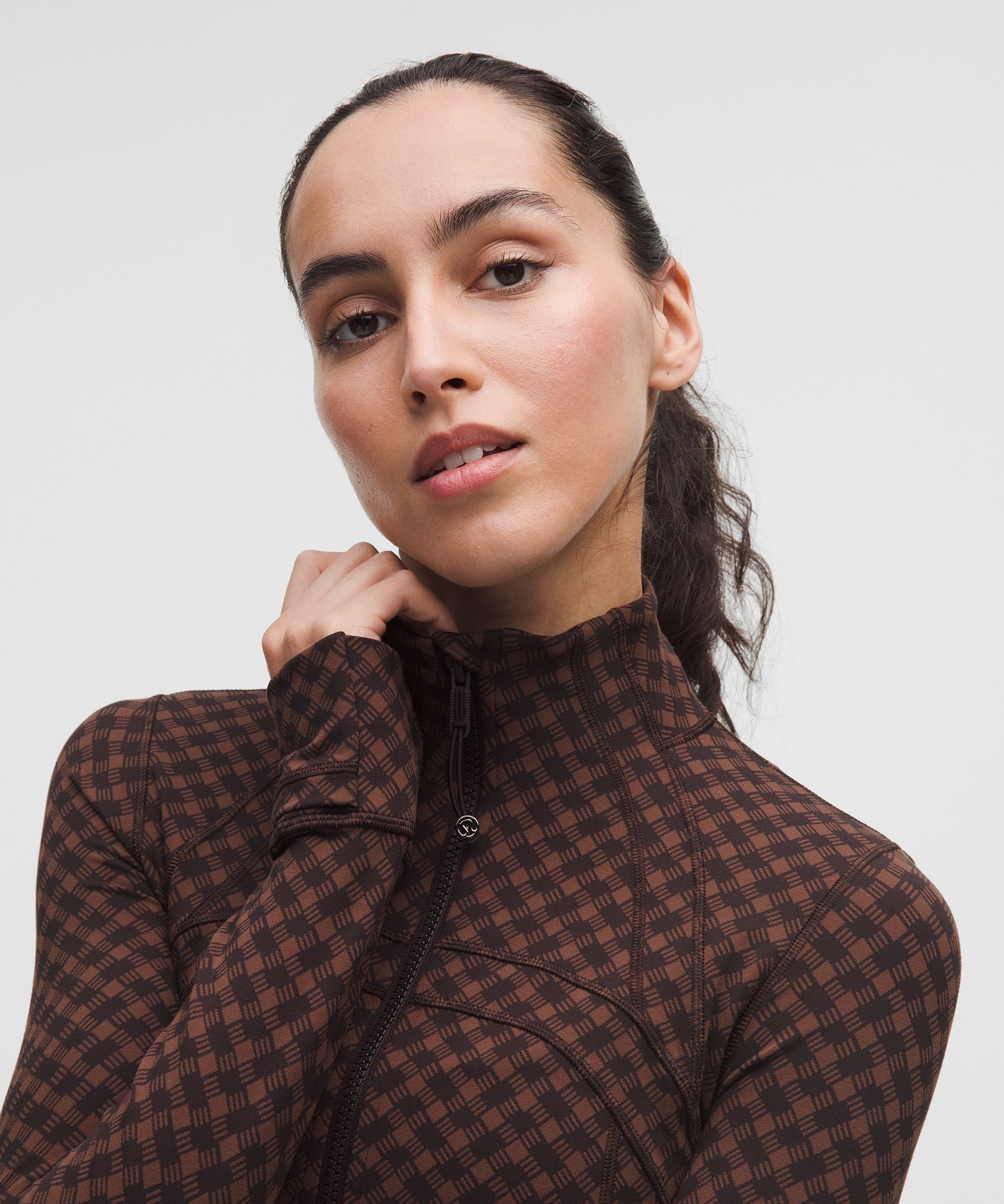 #color_square-heart-jacquard-java-sequoia