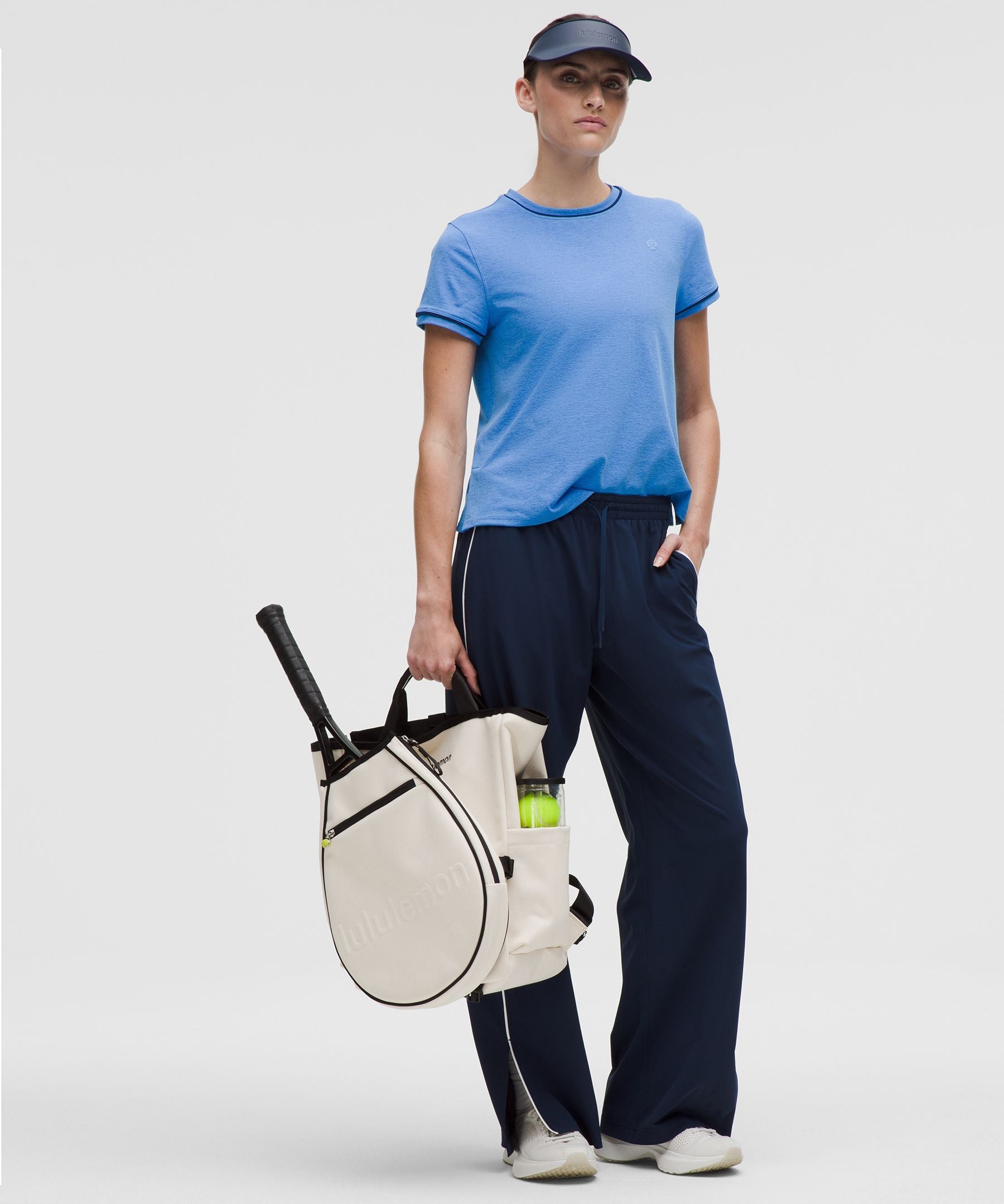 #color_pool-party/club-blue