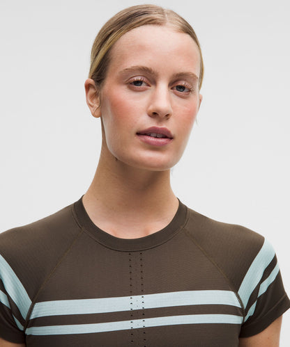 Lululemon Women's Swiftly Tech Cropped Short-Sleeve Shirt 2.0 *Stripe