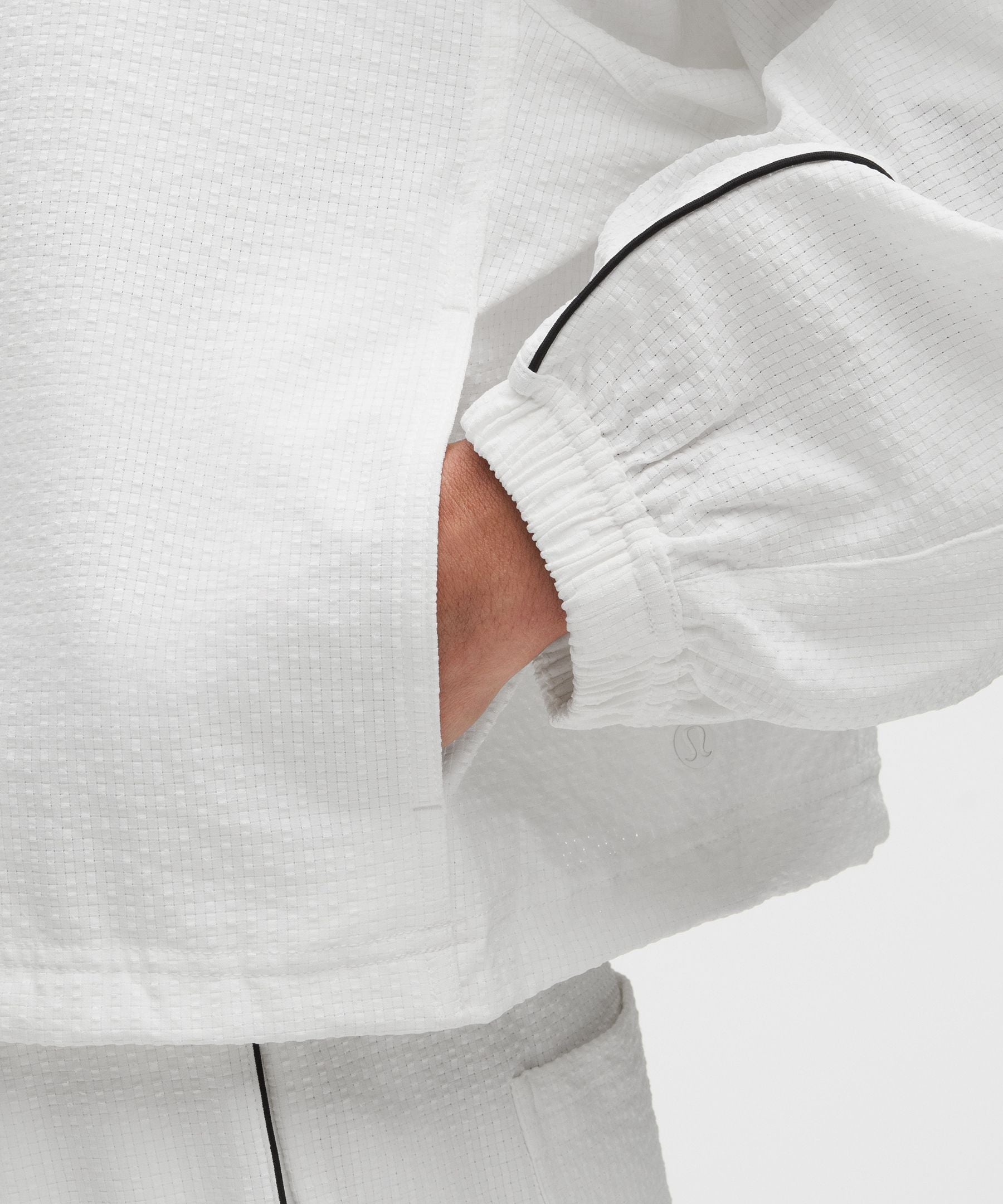 Lululemon Seersucker WovenAir Funnel-Neck Half Zip