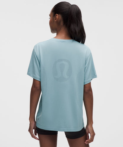 Lululemon Women's Swiftly Relaxed Short-Sleeve Shirt Hip Length *Logo