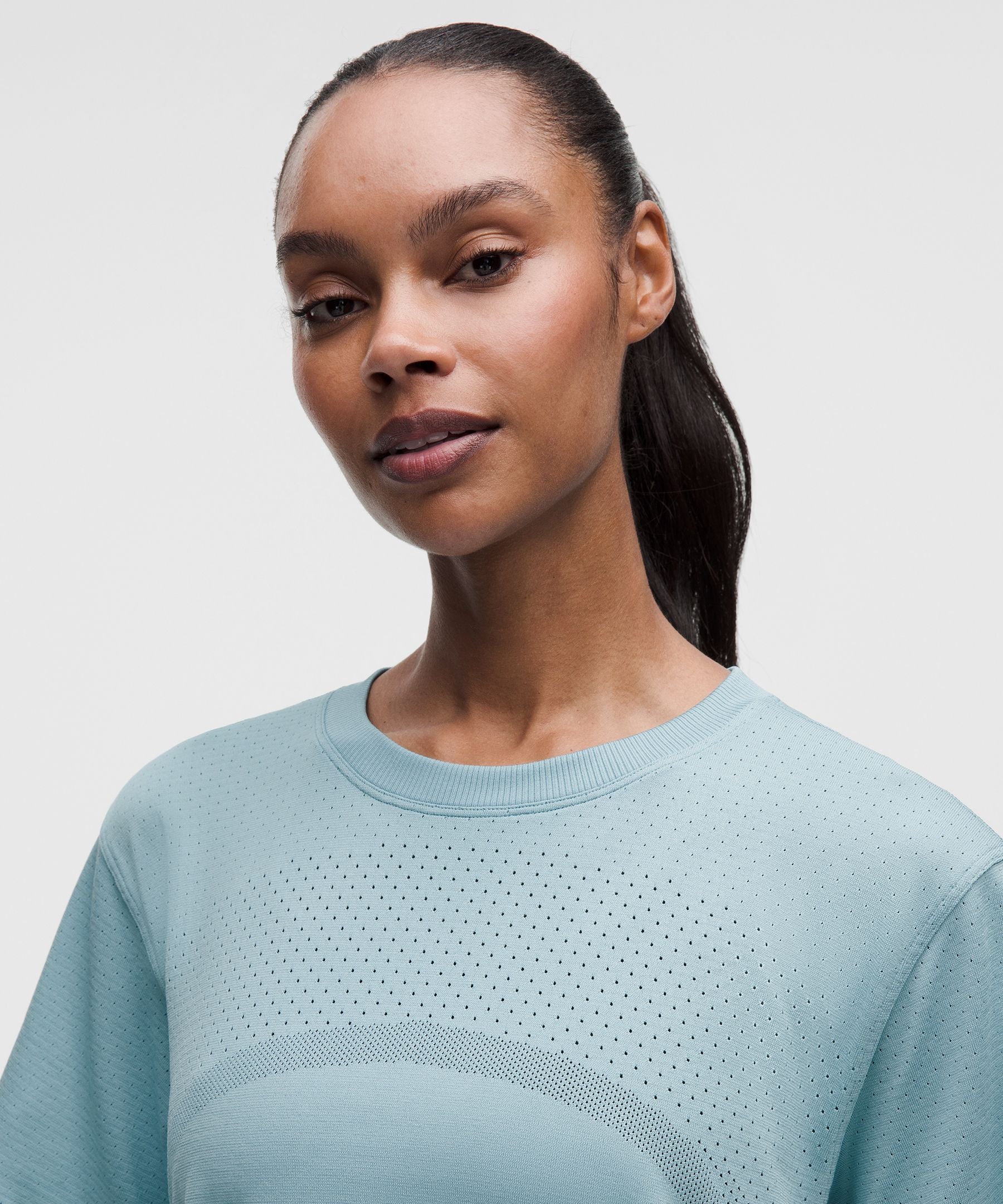 Lululemon Women's Swiftly Relaxed Short-Sleeve Shirt Hip Length *Logo