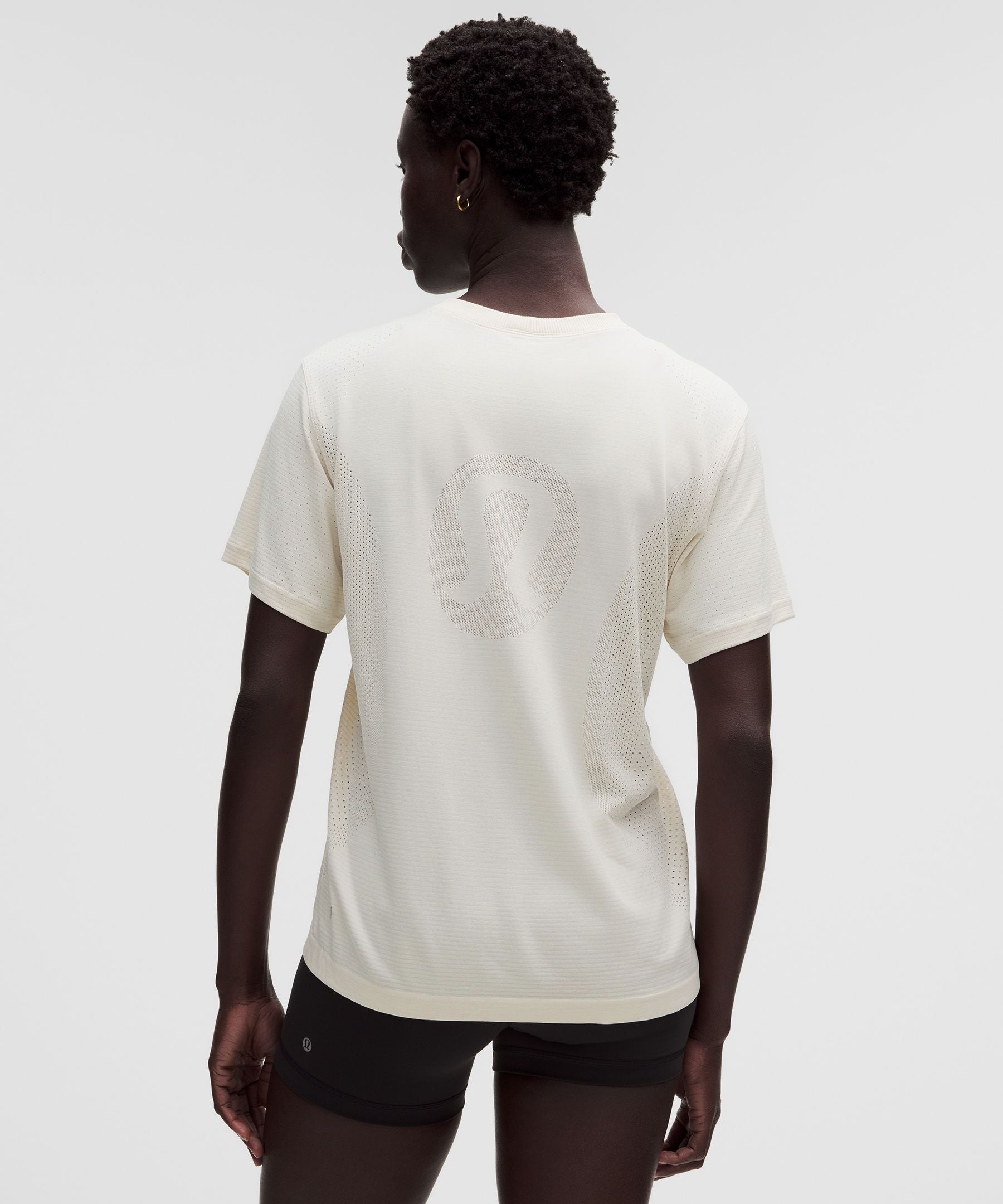 Lululemon Women's Swiftly Relaxed Short-Sleeve Shirt Hip Length *Logo