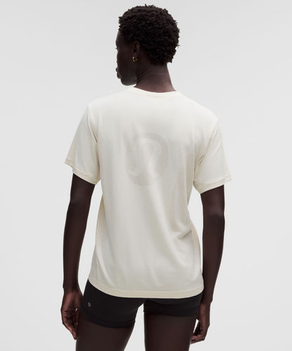 Lululemon Women's Swiftly Relaxed Short-Sleeve Shirt Hip Length *Logo
