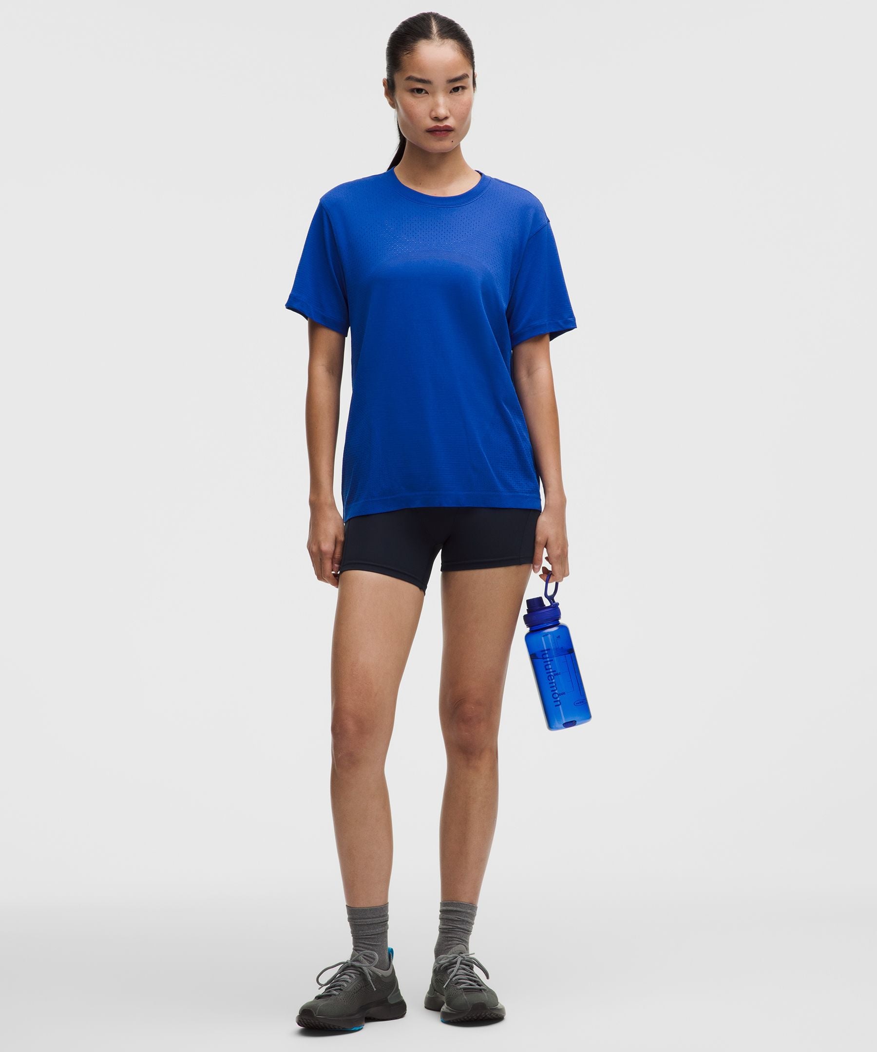 Lululemon Women's Swiftly Relaxed Short-Sleeve Shirt Hip Length *Logo