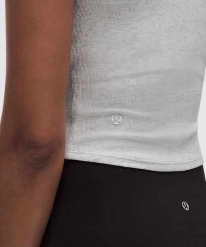 Lululemon Women's Button-Up Collared Short-Sleeve Shirt