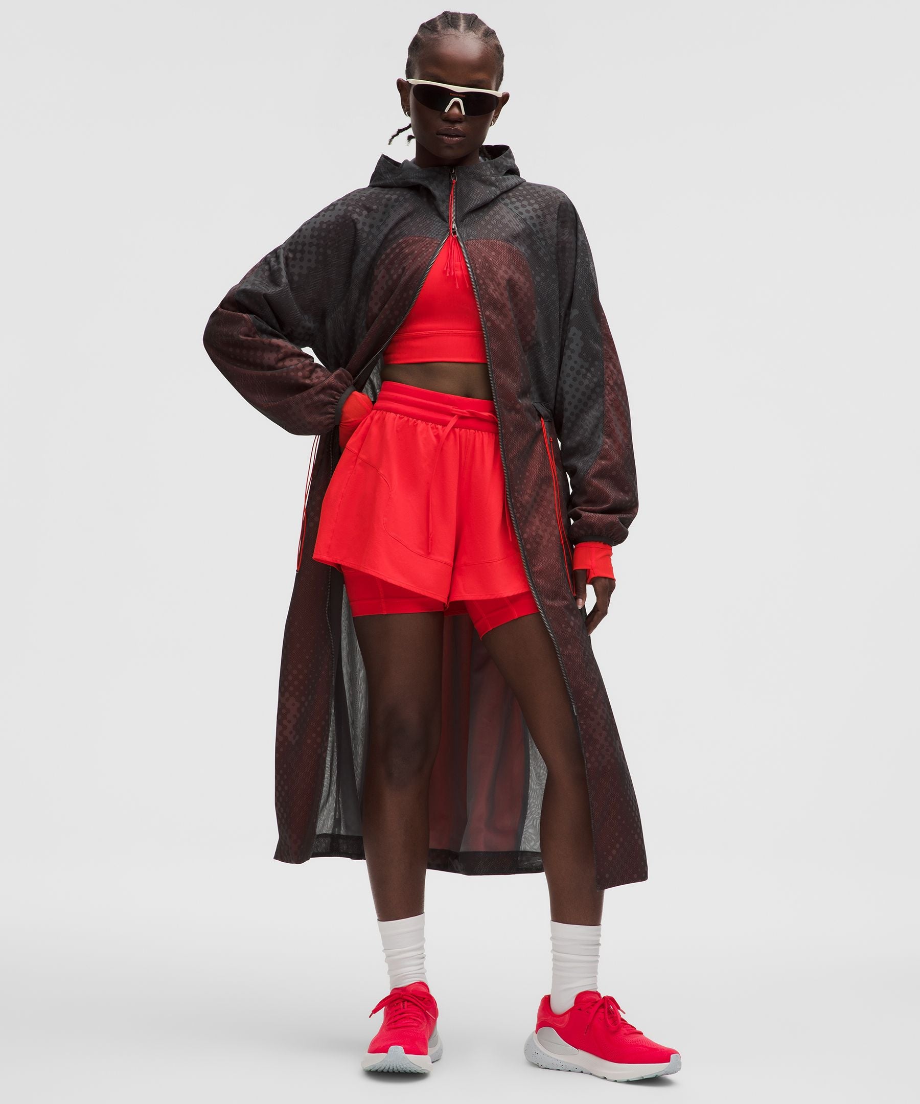 #color_from-afar-graphite-grey-asphalt-grey/love-red