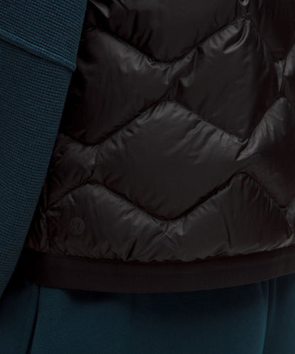 Lululemon Women's Featherweight 900-Down-Fill Quilted Vest