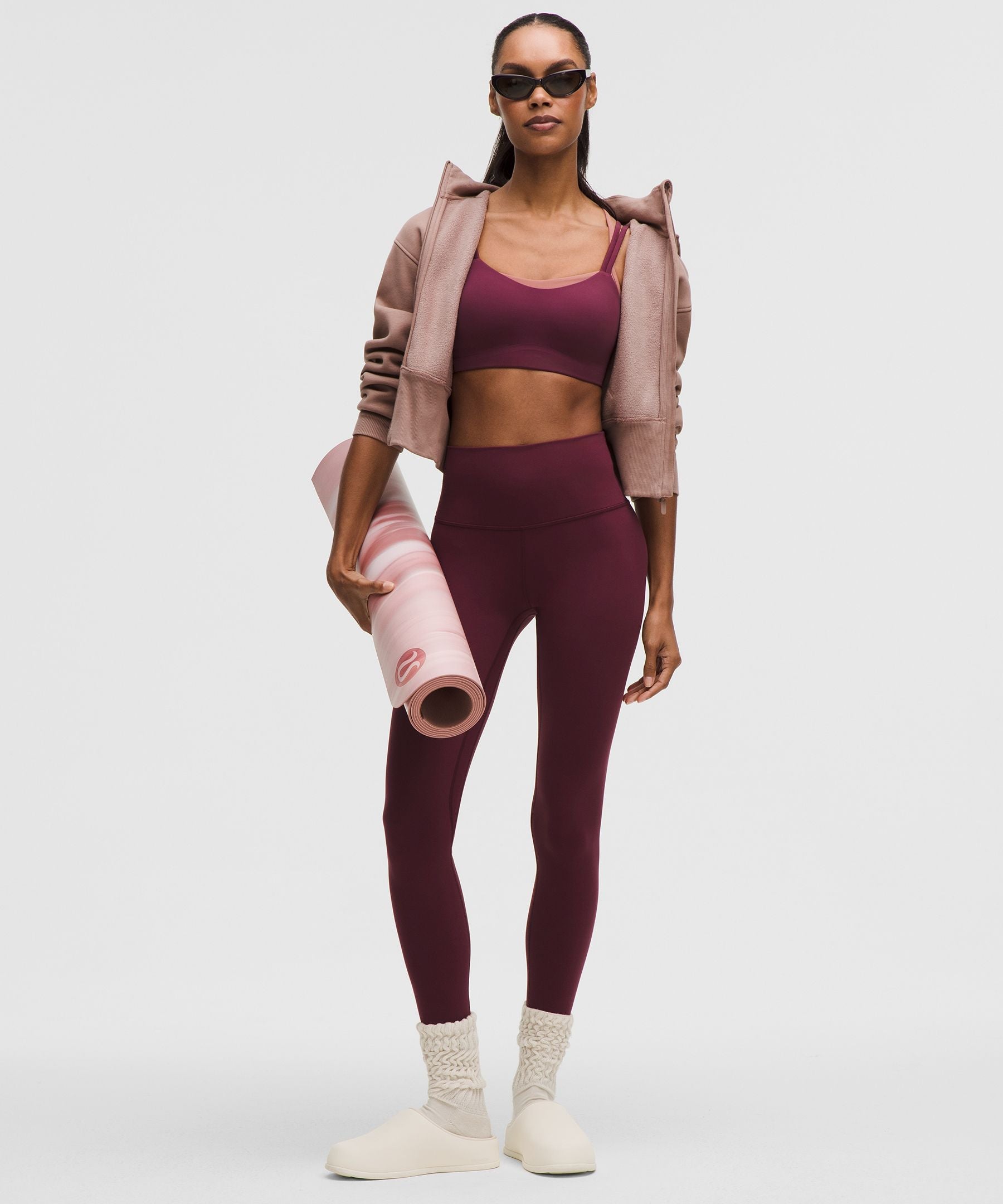 #color_burgundy-bay