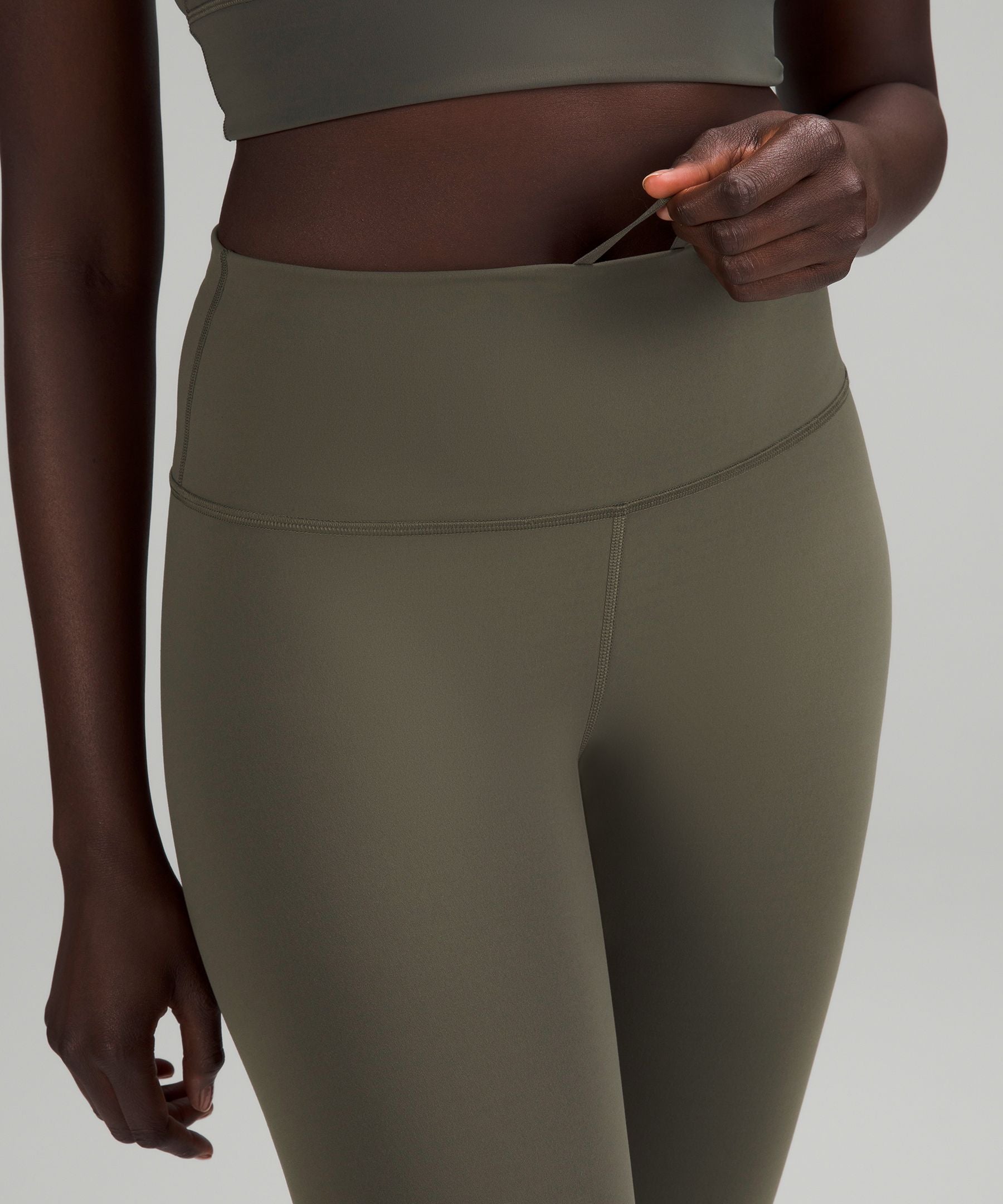Lululemon Wunder Train High-Rise Tight 28" Army Green