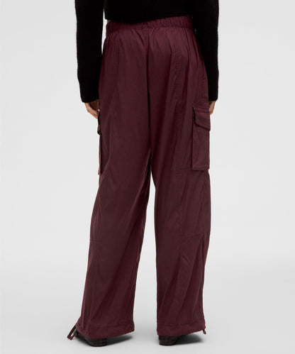 Lululemon Lightweight Adjustable Mid-Rise Cargo Pant