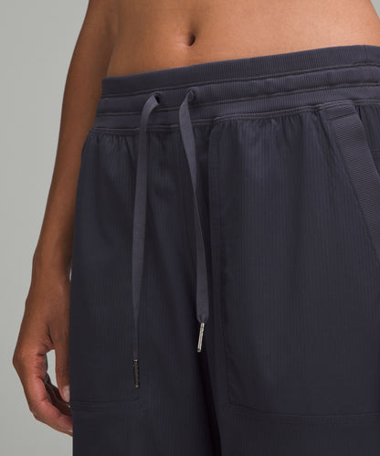Lululemon Dance Studio Relaxed-Fit Mid-Rise Cargo Pant Black Night