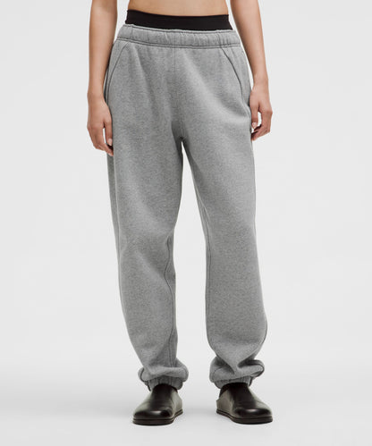 Lululemon Women's Scuba Mid-Rise Oversized Jogger *Regular