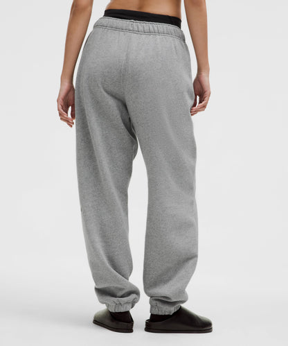 Lululemon Women's Scuba Mid-Rise Oversized Jogger *Regular