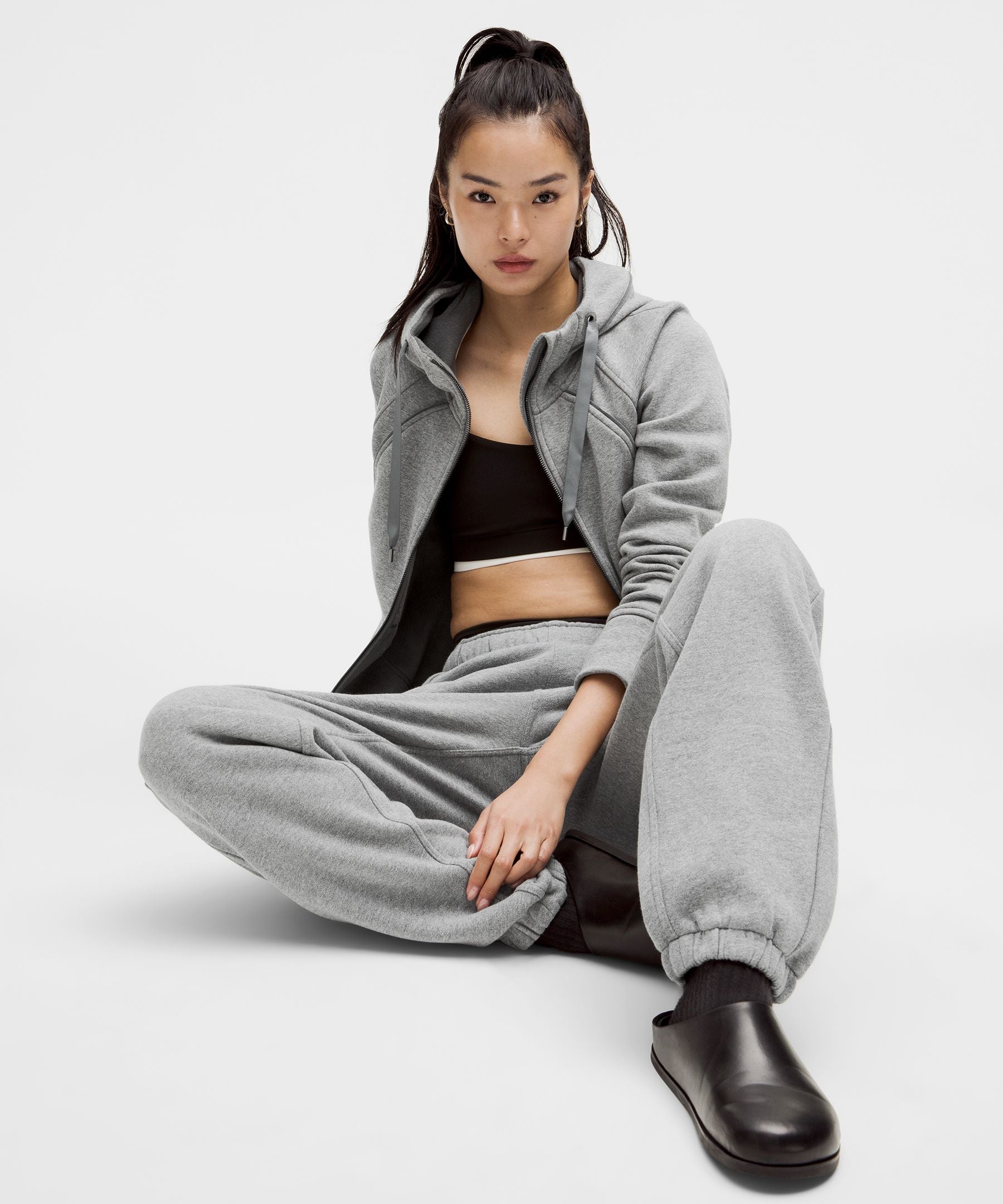 Lululemon Women's Scuba Mid-Rise Oversized Jogger *Regular