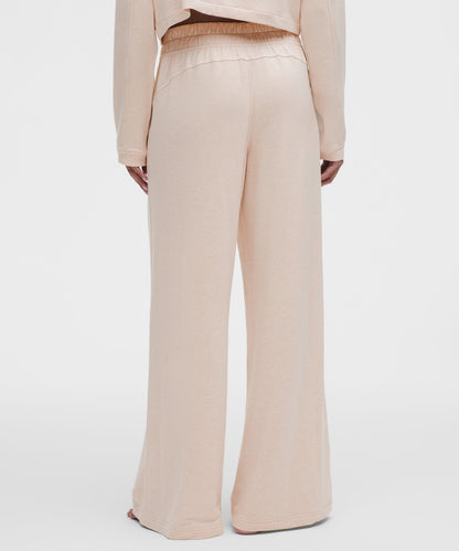 Lululemon BeCalm Mid-Rise Wide-Leg Pant